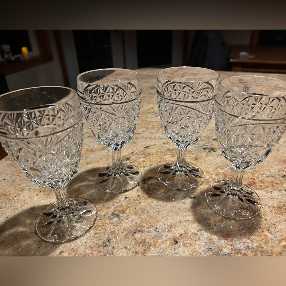 Yugoslavian Crystal 10 oz Footed Water Goblets/Glasses Vintage 1981 Set of 4.